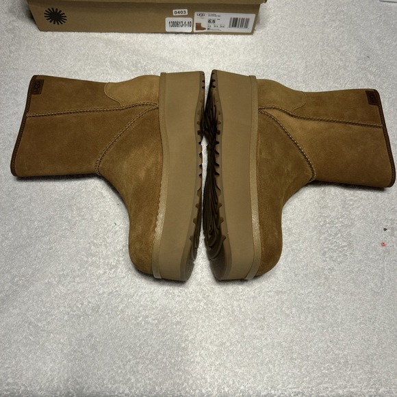 UGG Women's Citi Funk Mid‎  Platform Boot Authentic with Original Box Sz 6.5 NIB - Picture 3 of 10